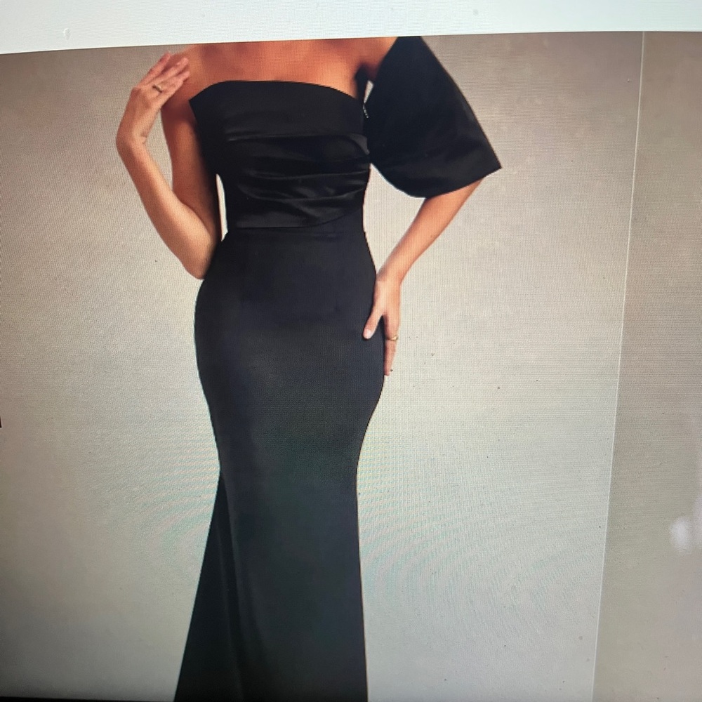 Elegant Black Off-Shoulder Evening Gown